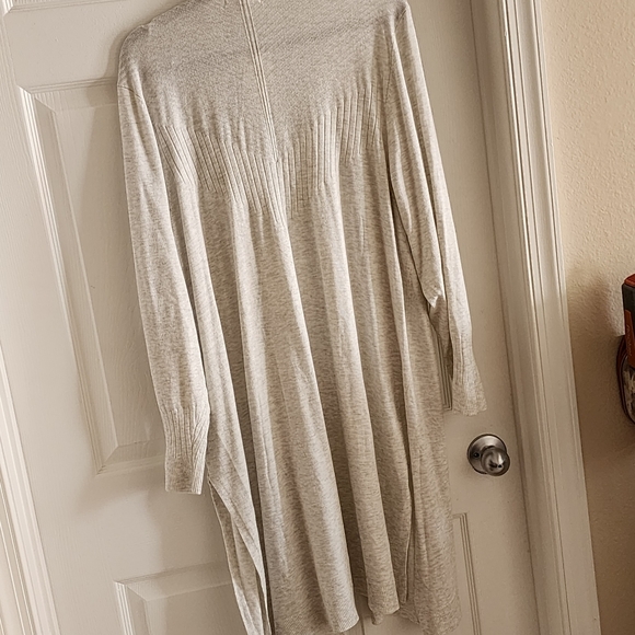 Peyton Primrose Womens Cardigan - Picture 2 of 4